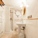 Guesthost - Casale Gli Angeli - Charming With Garden And Parking! *