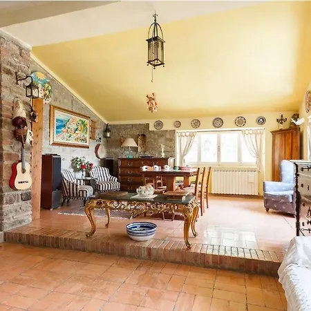 公寓 Guesthost - Casale Gli Angeli - Charming With Garden And Parking! *