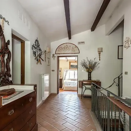 Casale Gli Angeli-charming With Garden And Parking! 구비오