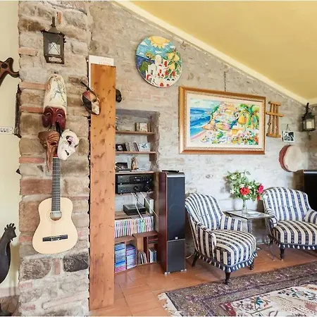 Casale Gli Angeli-charming With Garden And Parking! 아파트