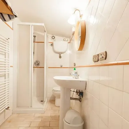 Guesthost - Casale Gli Angeli - Charming With Garden And Parking! *